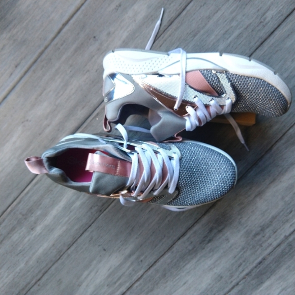 SKECHERS I Metallic Silver and Pink Sneakers - NWT/WOB - Sz 6Y